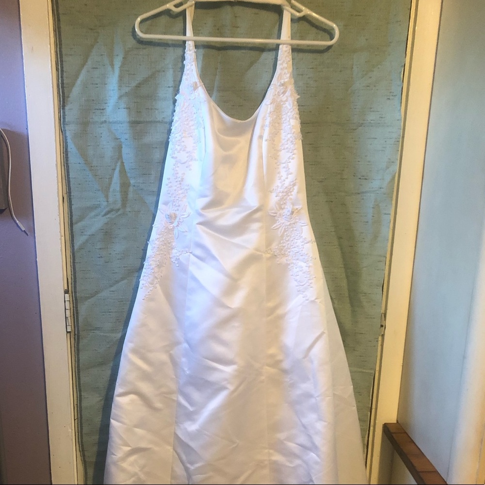 Plus Size never worn wedding dress - Halter style